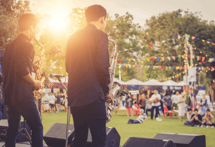 Trendmarke und ZUG Musikpub: Benefizkonzert für die DKMS ein voller Erfolg
